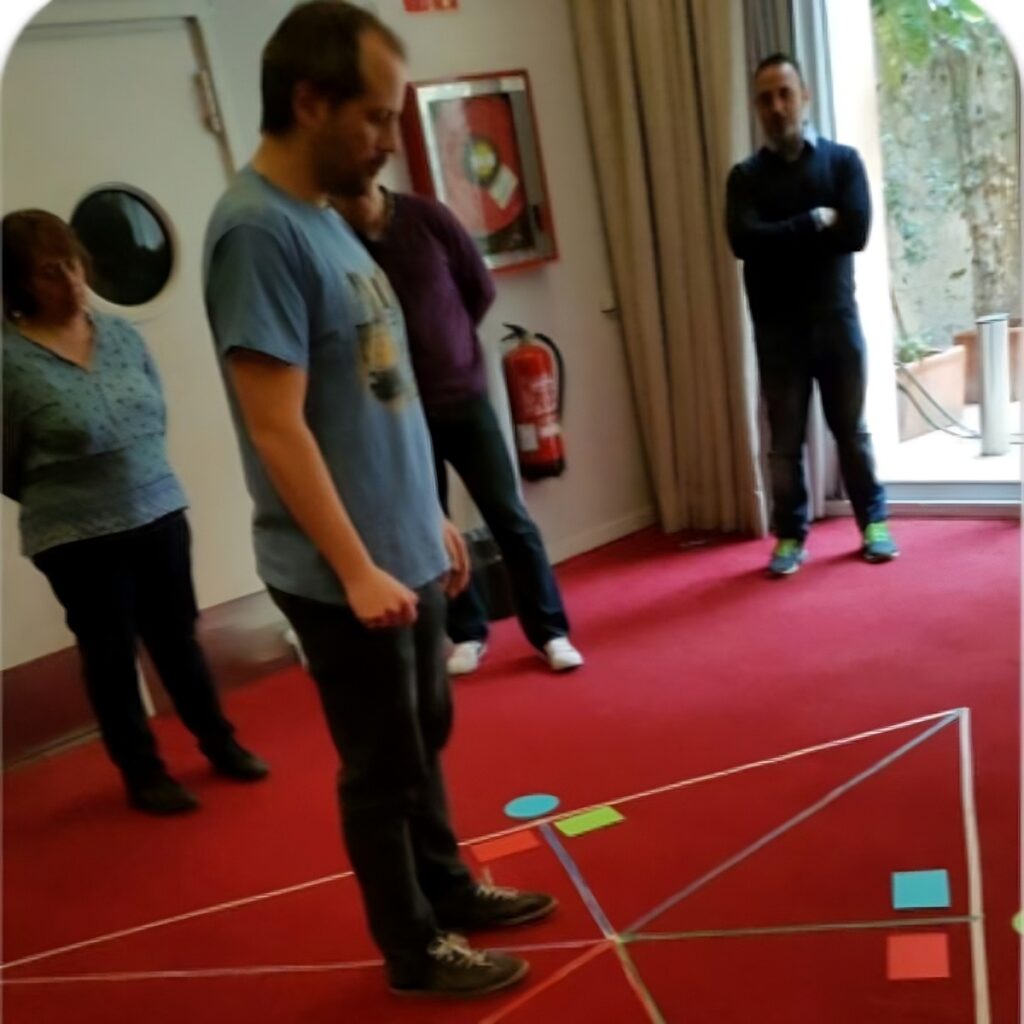 In azienda le costellazioni organizzative fanno “svoltare”: offrono soluzioni reali a problemi sistemici.